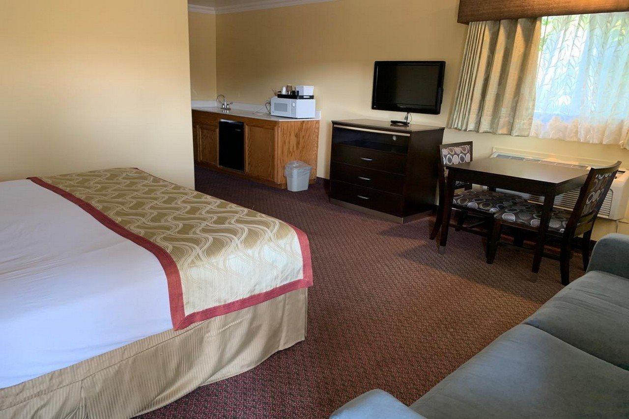 Olive Tree Inn & Suites Сан Луис Оубиспоу Екстериор снимка