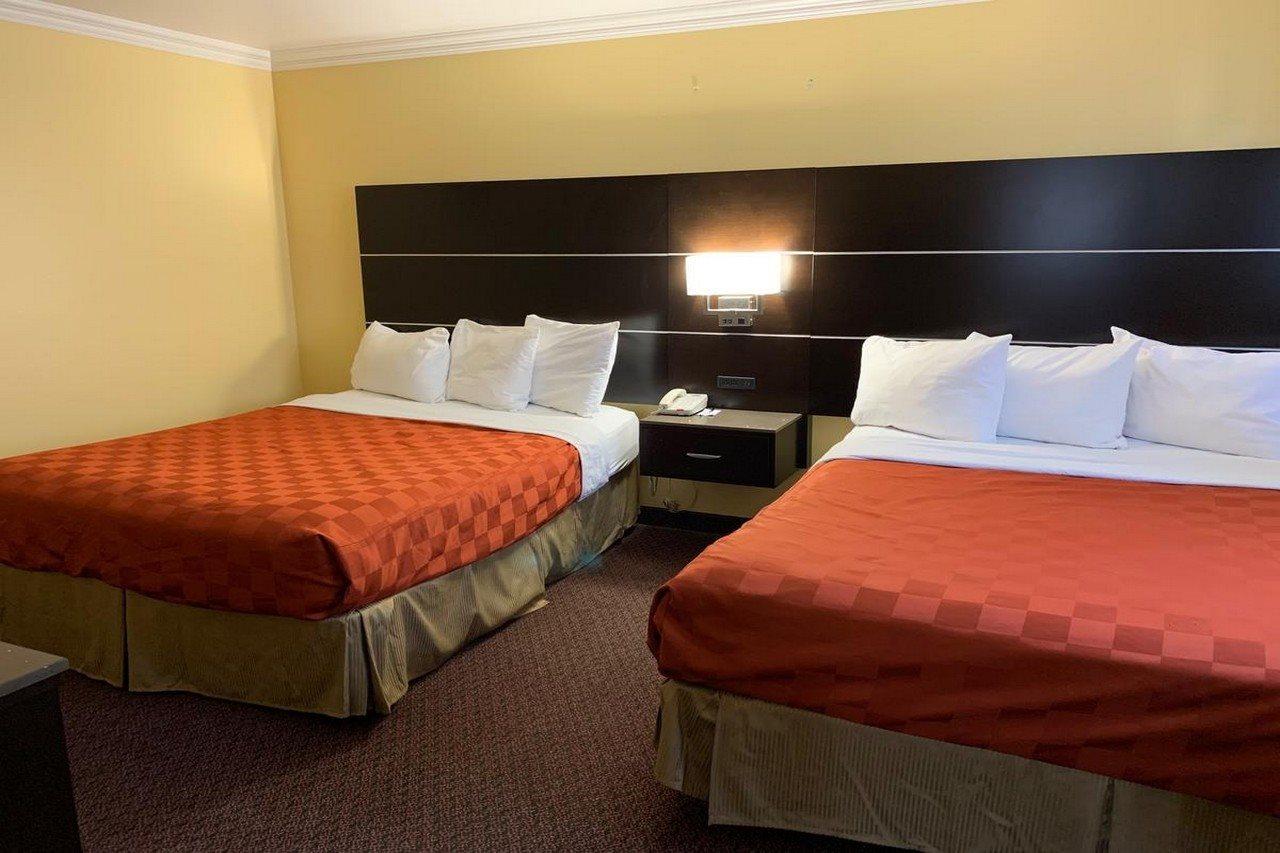 Olive Tree Inn & Suites Сан Луис Оубиспоу Екстериор снимка
