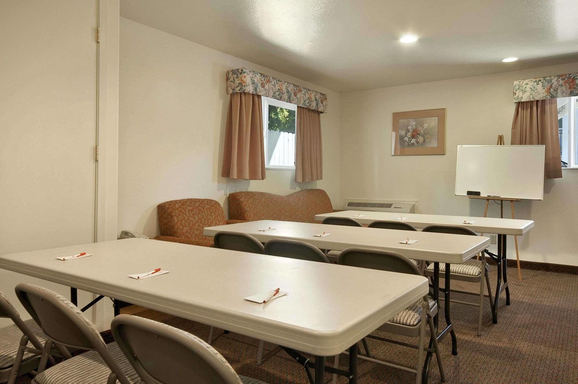 Olive Tree Inn & Suites Сан Луис Оубиспоу Съоръжения снимка
