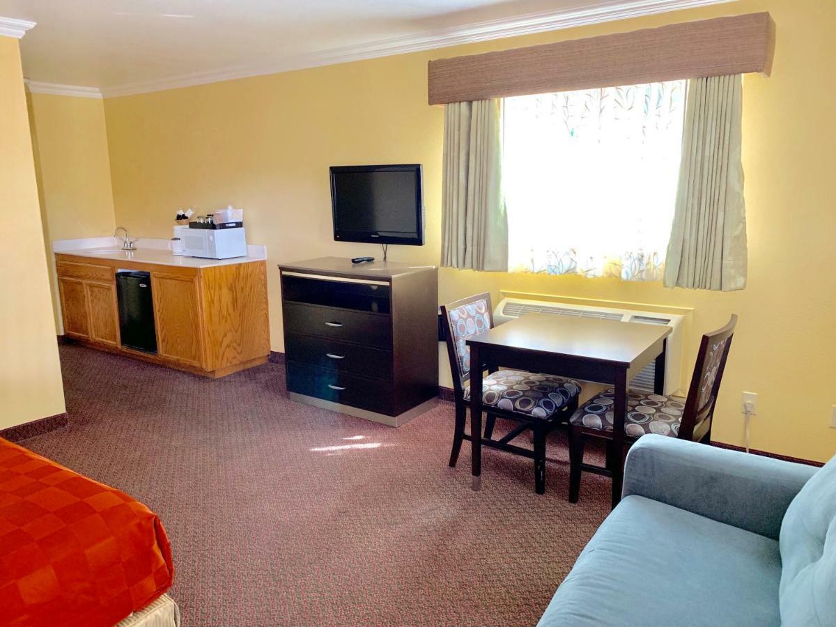 Olive Tree Inn & Suites Сан Луис Оубиспоу Екстериор снимка