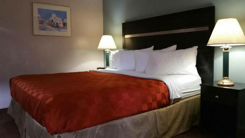 Olive Tree Inn & Suites Сан Луис Оубиспоу Екстериор снимка